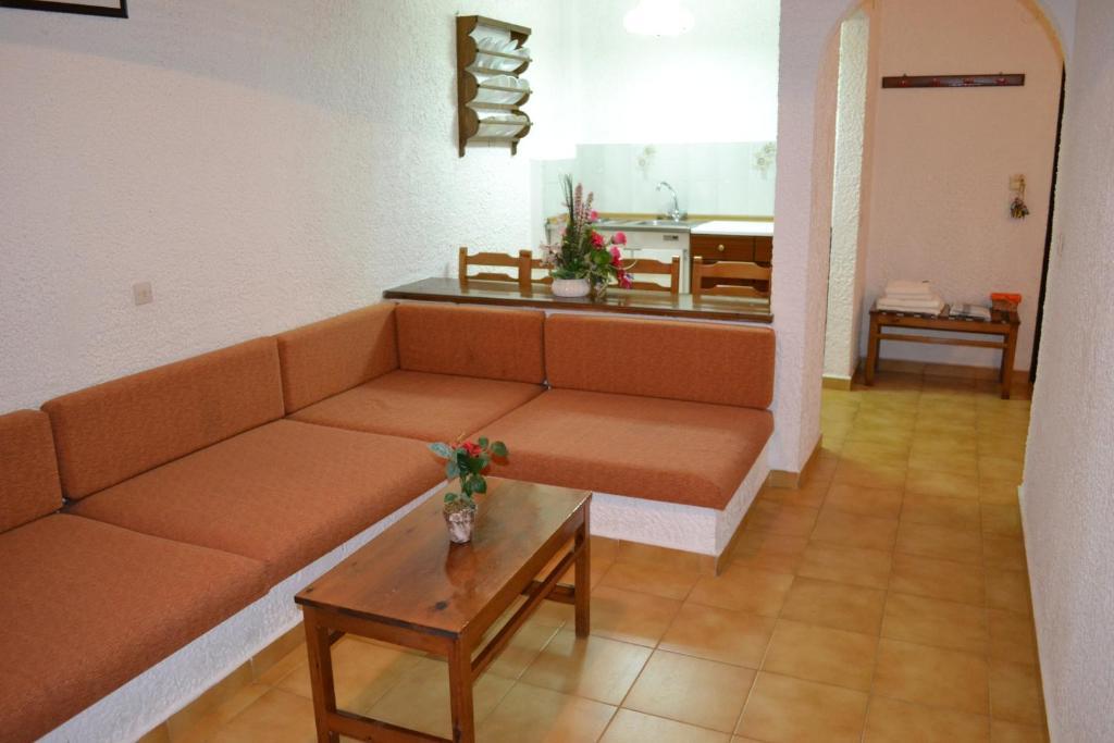 ארכאנגלוס Karavos Hotel Apartments חדר תמונה